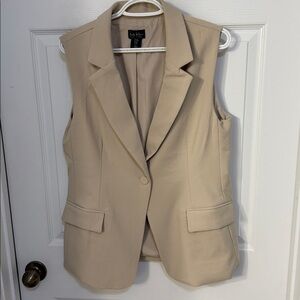 Nicole Miller Beige Sleeveless Blazer Vest